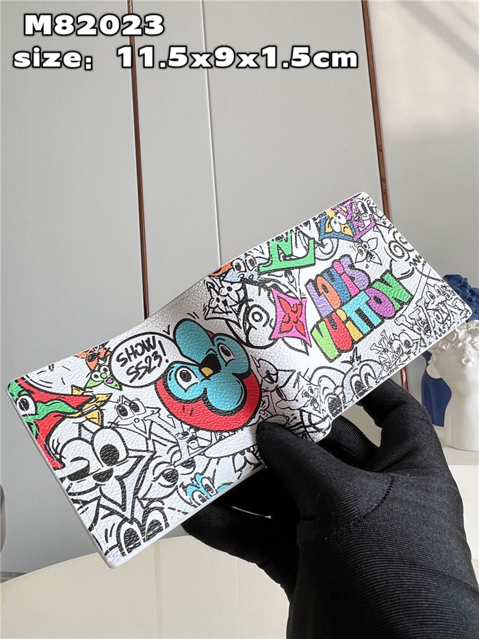  LOUIS VUITTON 루이비통 모노그램 코믹스 멀티플 월렛 M82023