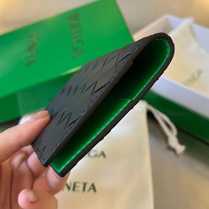 Bottega Veneta 보테가베네타 인트레치아토 여권지갑