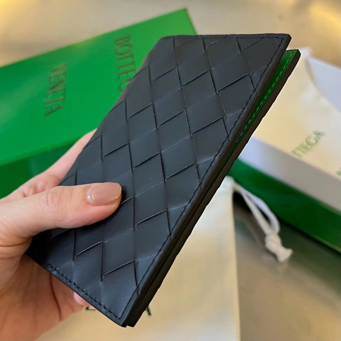 Bottega Veneta 보테가베네타 인트레치아토 여권지갑