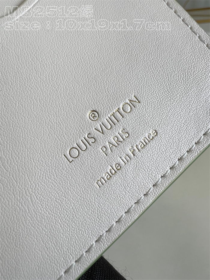 LOUIS VUITTON 루이비통 버티컬 장지갑 M82512 2024/신상