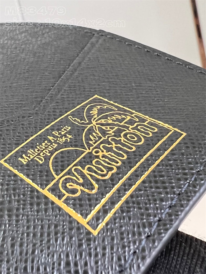 LOUIS VUITTON 루이비통 패스포트 커버 여권지갑 M83479 2024/신상
