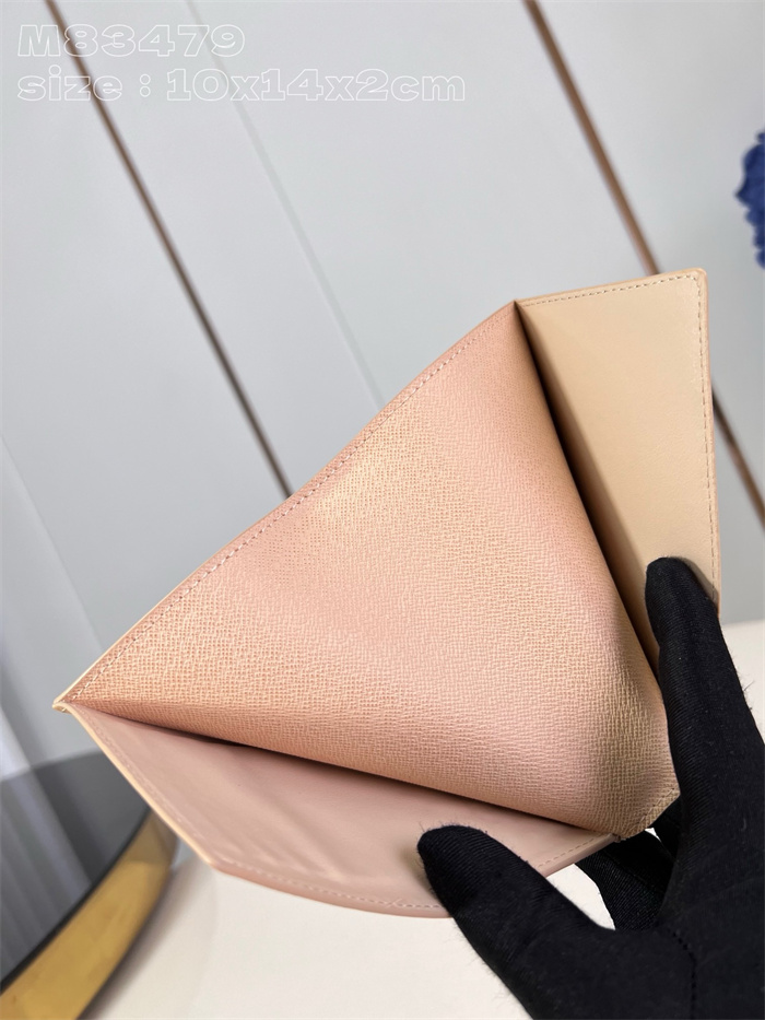 LOUIS VUITTON 루이비통 패스포트 커버 여권지갑 M83479 2024/신상