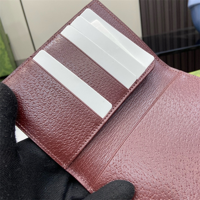 GUCCI 구찌 GG 슈프림 여권지갑 795229 2024/신상