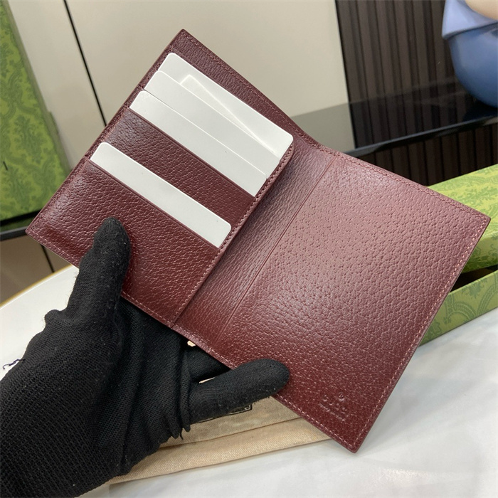 GUCCI 구찌 GG 슈프림 여권지갑 795229 2024/신상