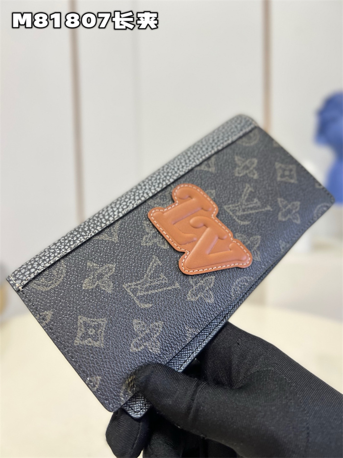 LOUIS VUITTON 루이비통 브라짜 장지갑 M81807 2024/신상