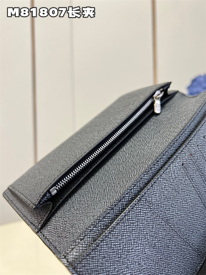 LOUIS VUITTON 루이비통 브라짜 장지갑 M81807 2024/신상