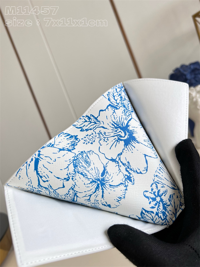 LOUIS VUITTON 루이비통 오렌지코랄 여권지갑 M11457 2024/신상