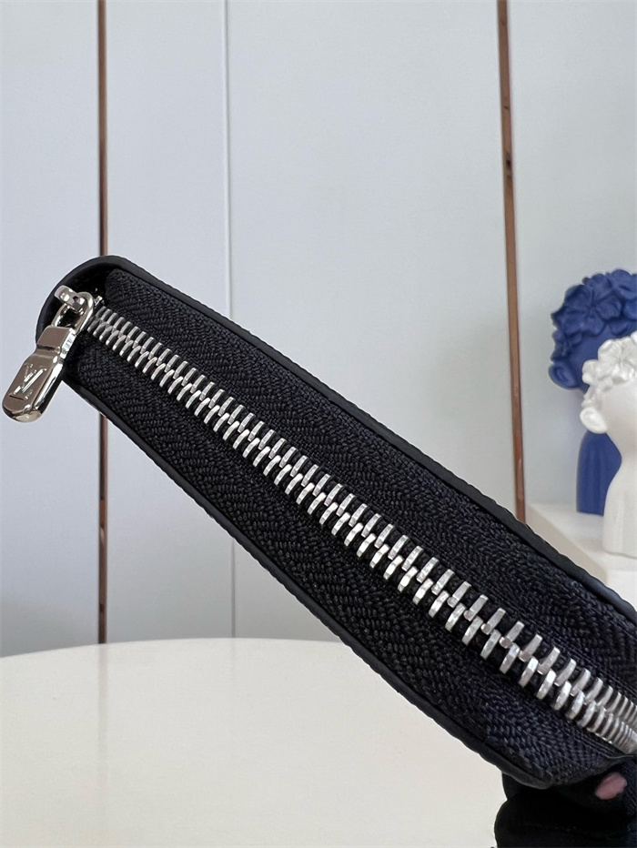 LOUIS VUITTON 루이비통 지피 오거나이저 장지갑 M62643 2024/신상