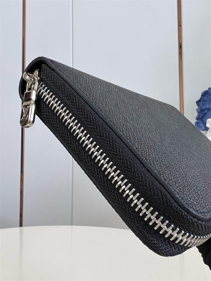 LOUIS VUITTON 루이비통 지피 오거나이저 장지갑 M30056 2024/신상