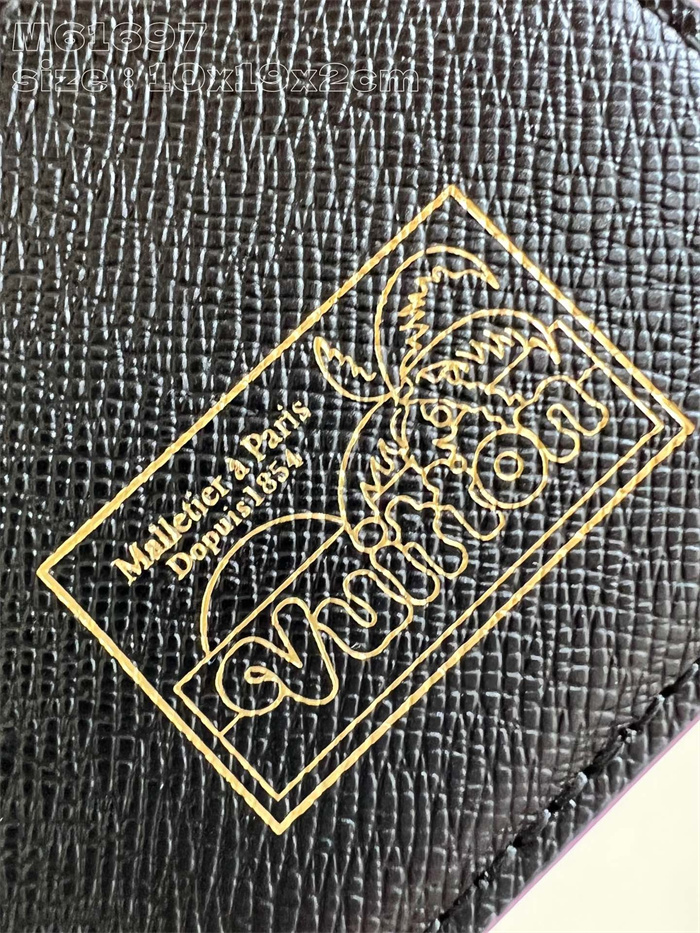 LOUIS VUITTON 루이비통 브라짜 장지갑 M61697 2024/신상