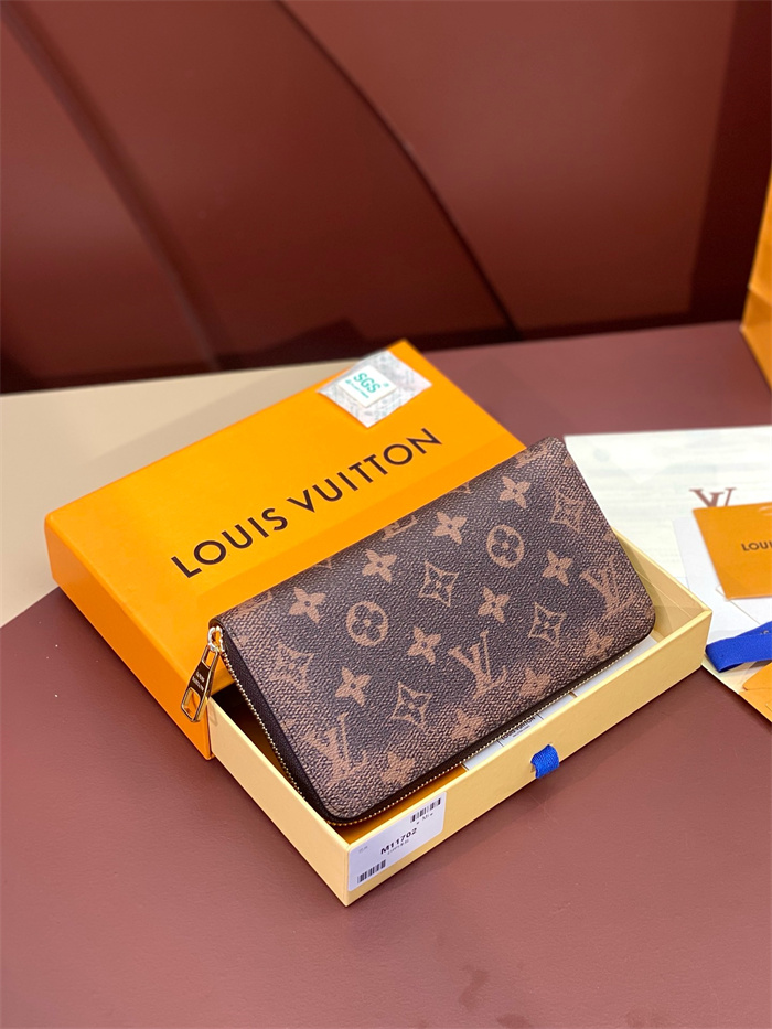 LOUIS VUITTON 루이비통 장지갑 M11702 2024/신상