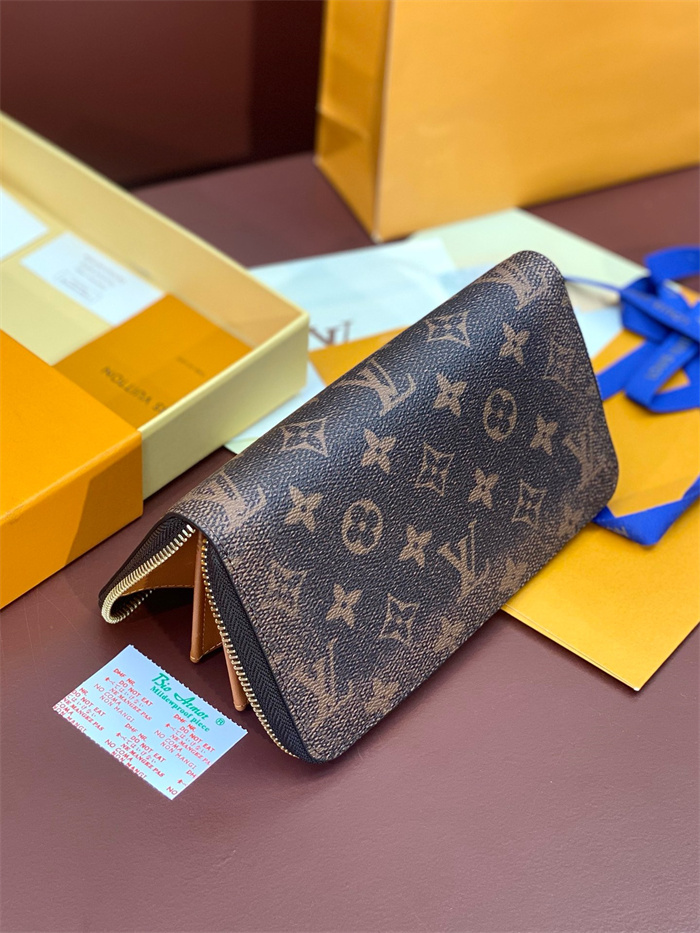 LOUIS VUITTON 루이비통 장지갑 M11702 2024/신상