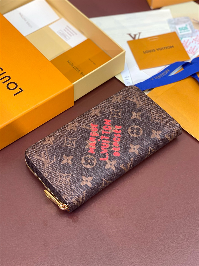 LOUIS VUITTON 루이비통 장지갑 M11702 2024/신상