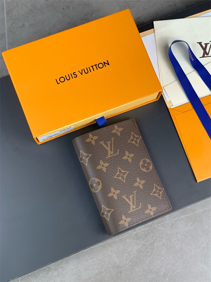 LOUIS VUITTON 루이비통 패스포트 여권지갑 M64501 2024/신상 2COLOR
