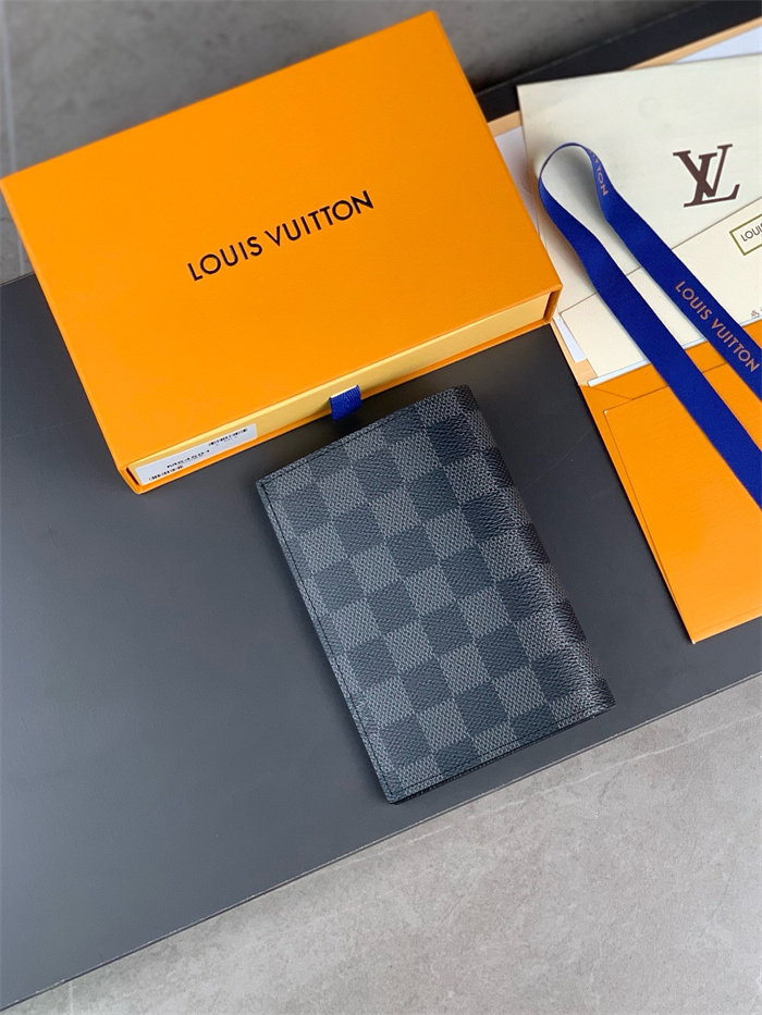 LOUIS VUITTON 루이비통 패스포트 여권지갑 N64411 2024/신상 2COLOR