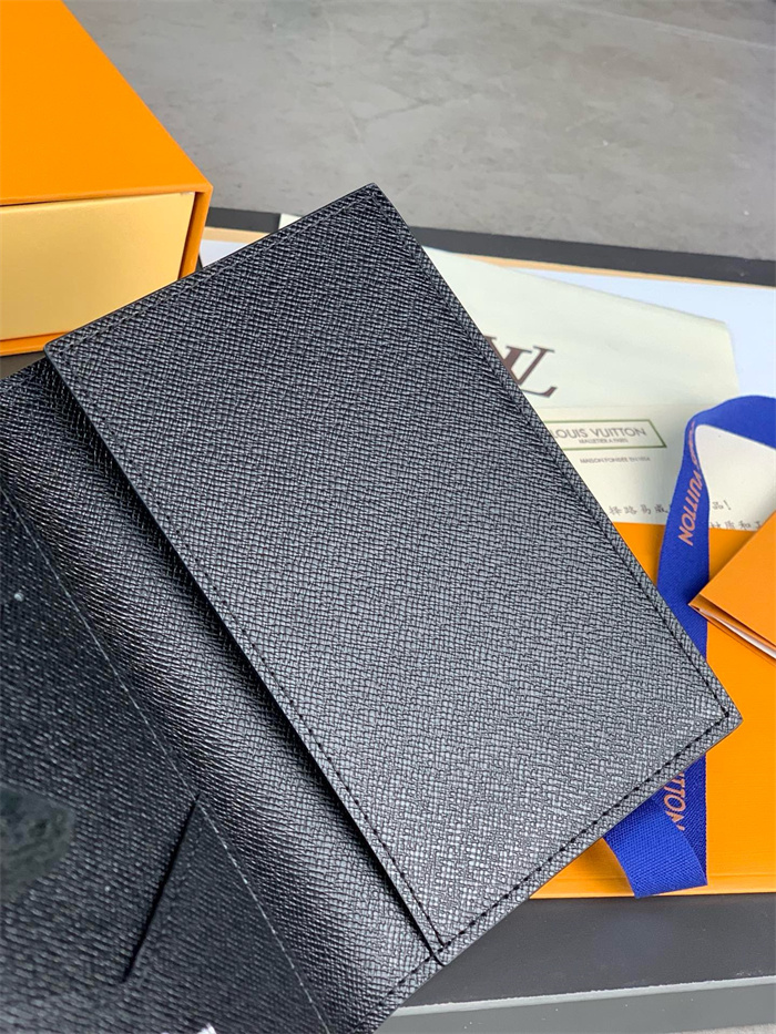 LOUIS VUITTON 루이비통 패스포트 여권지갑 N64411 2024/신상 2COLOR