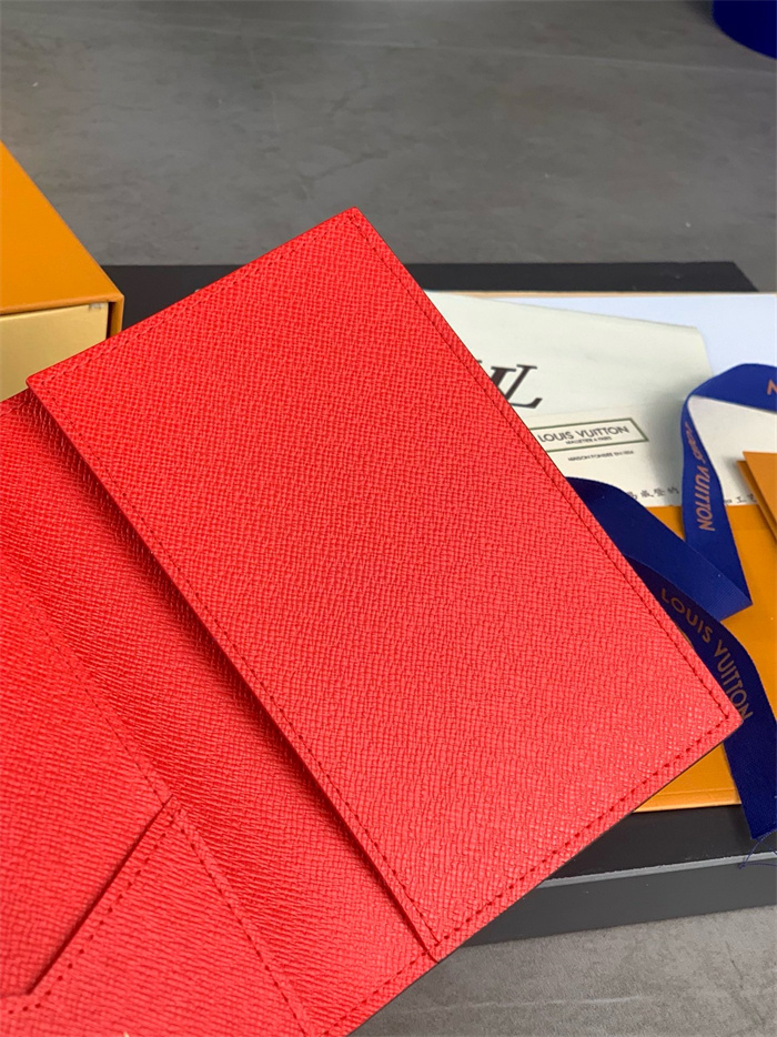 LOUIS VUITTON 루이비통 패스포트 여권지갑 M63486 2024/신상