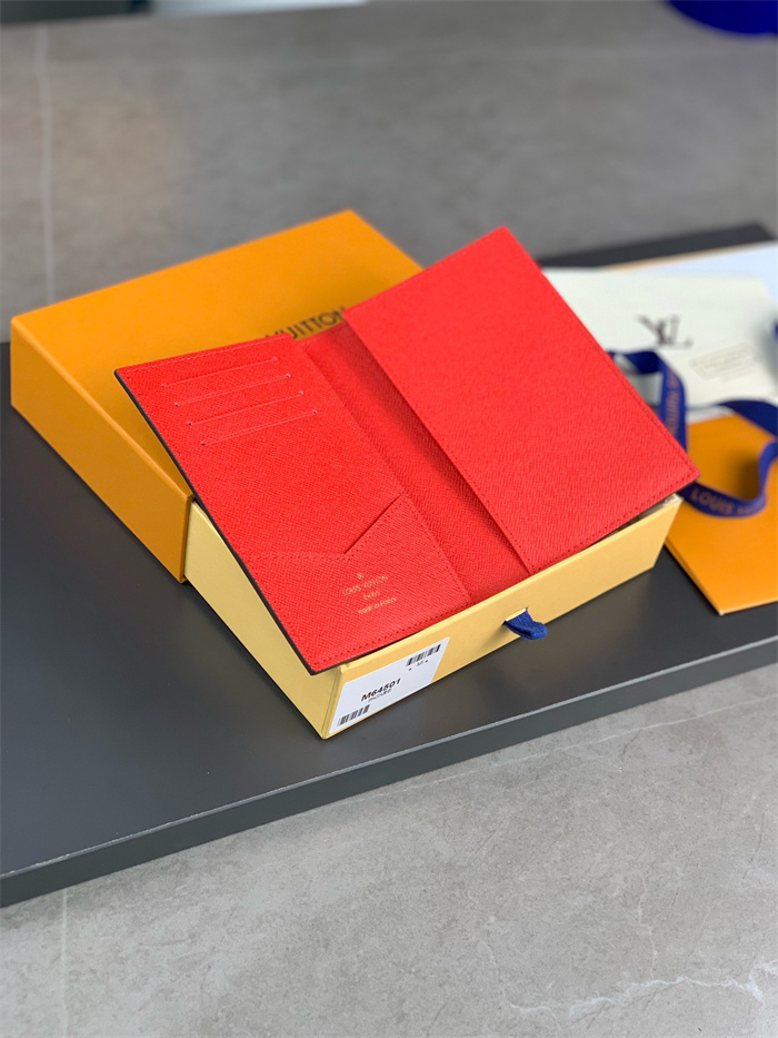 LOUIS VUITTON 루이비통 패스포트 여권지갑 M62089 2024/신상