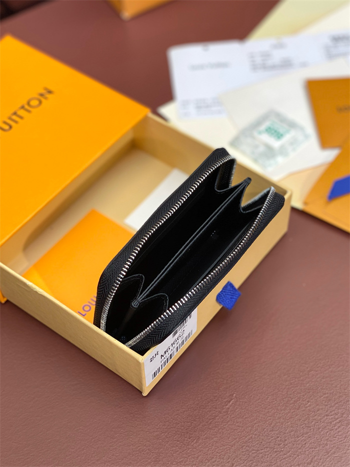 LOUIS VUITTON 루이비통 카드/명함지갑 M61662 2024/신상