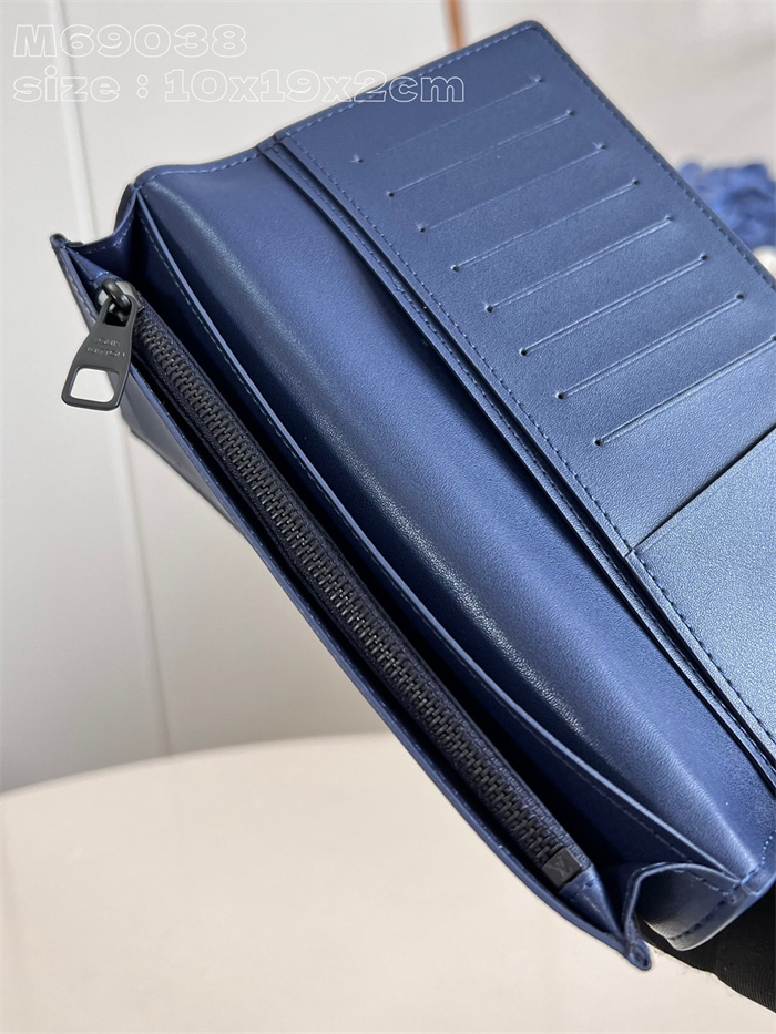 LOUIS VUITTON 루이비통 브라짜 장지갑 M69038 2024/신상