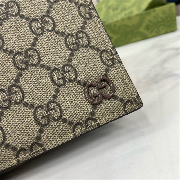 GUCCI 구찌 GG 디테일 반지갑 768244 2024/신상