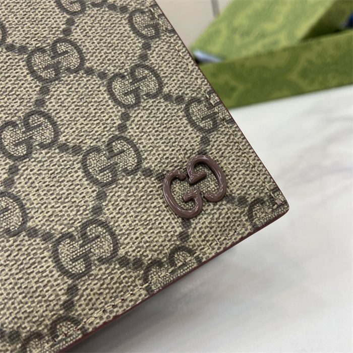 GUCCI 구찌 GG 슈프림 여권지갑 795229 2024/신상