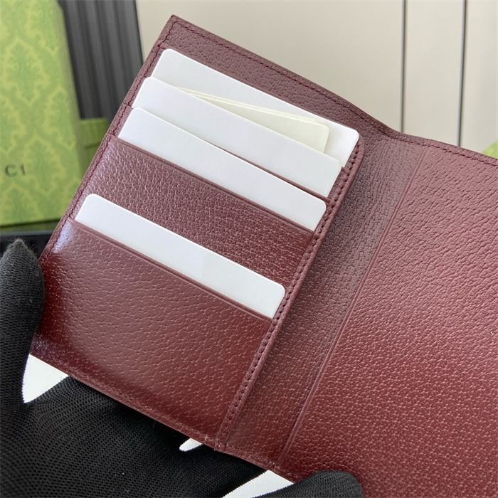 GUCCI 구찌 GG 슈프림 여권지갑 795229 2024/신상