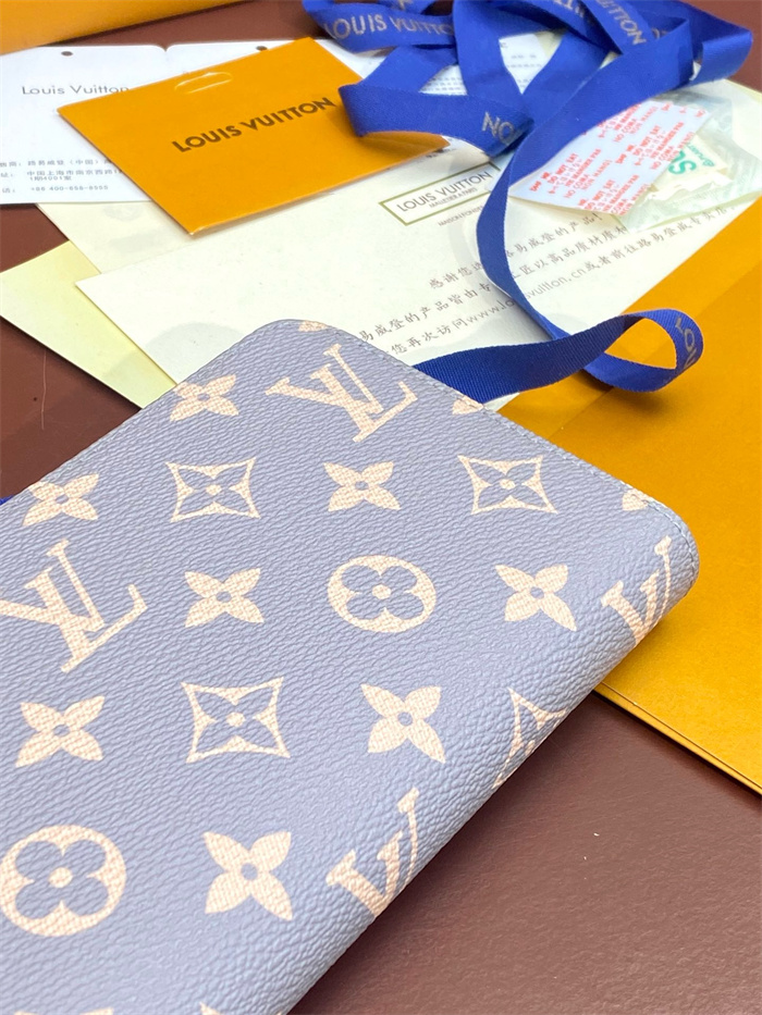 LOUIS VUITTON 루이비통 장지갑 M60017 2024/신상