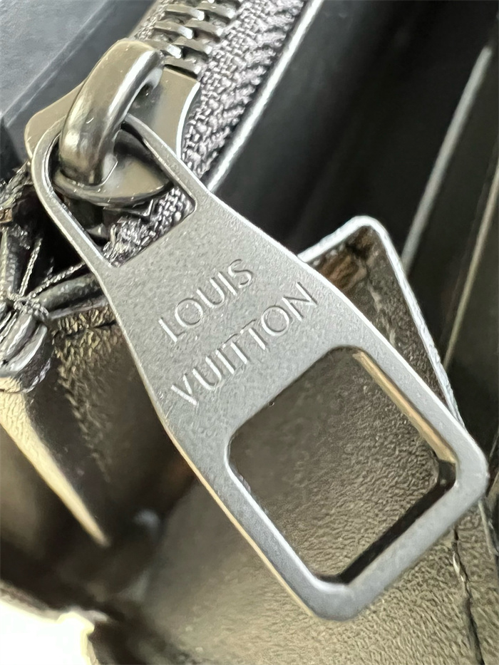 LOUIS VUITTON 루이비통 지피 장지갑 M11721 2024/신상