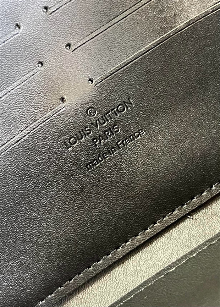 LOUIS VUITTON 루이비통 지피 장지갑 M11721 2024/신상