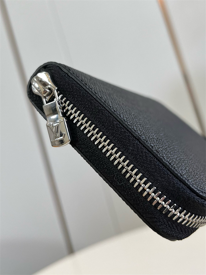 LOUIS VUITTON 루이비통 지피 장지갑 M11721 2024/신상