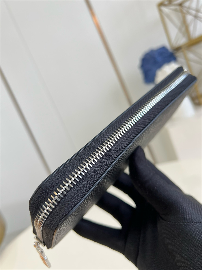 LOUIS VUITTON 루이비통 지피 장지갑 M11721 2024/신상