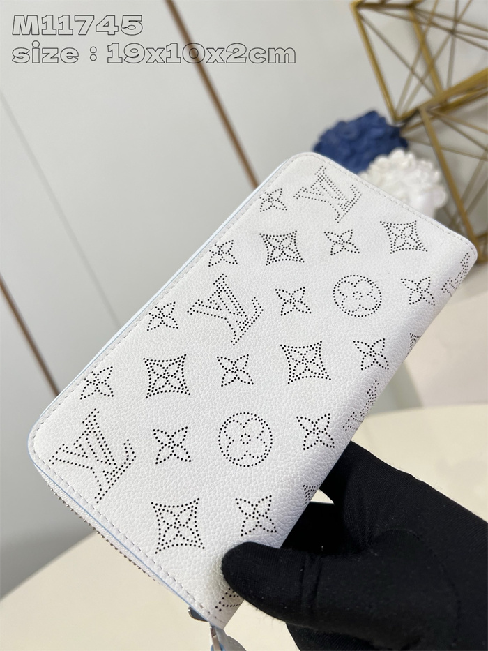 LOUIS VUITTON 루이비통 장지갑 M11745 2024/신상