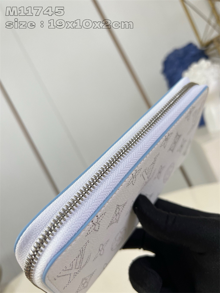 LOUIS VUITTON 루이비통 장지갑 M11745 2024/신상