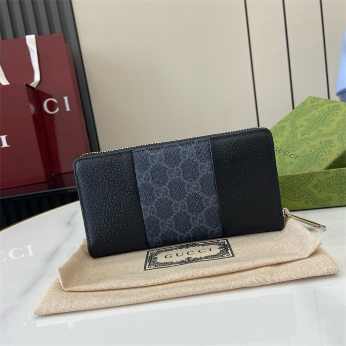 GUCCI 구찌 GG 슈프림 장지갑 821803 2024/신상