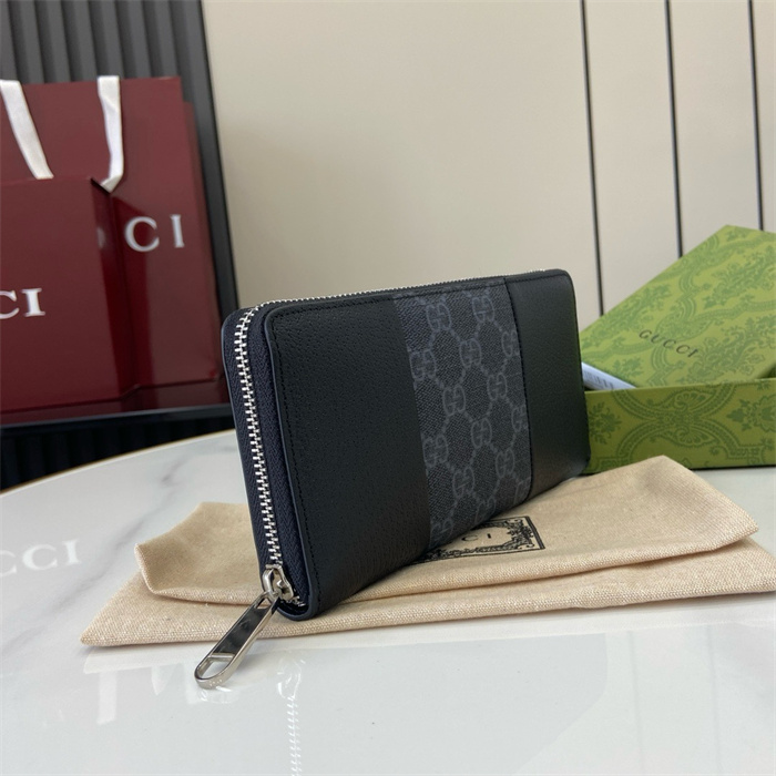 GUCCI 구찌 GG 슈프림 장지갑 821803 2024/신상