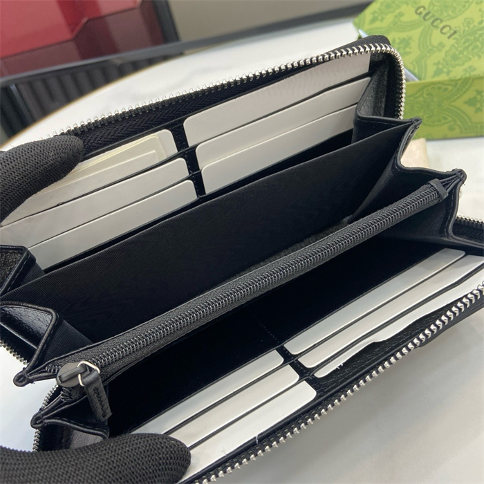 GUCCI 구찌 GG 슈프림 장지갑 821803 2024/신상