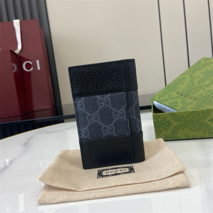 GUCCI 구찌 GG 슈프림 카드/명함지갑 806151 2024/신상