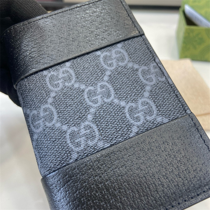 GUCCI 구찌 GG 슈프림 카드/명함지갑 806151 2024/신상