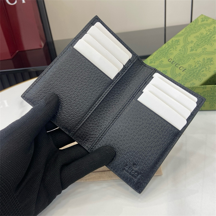 GUCCI 구찌 GG 슈프림 카드/명함지갑 806151 2024/신상