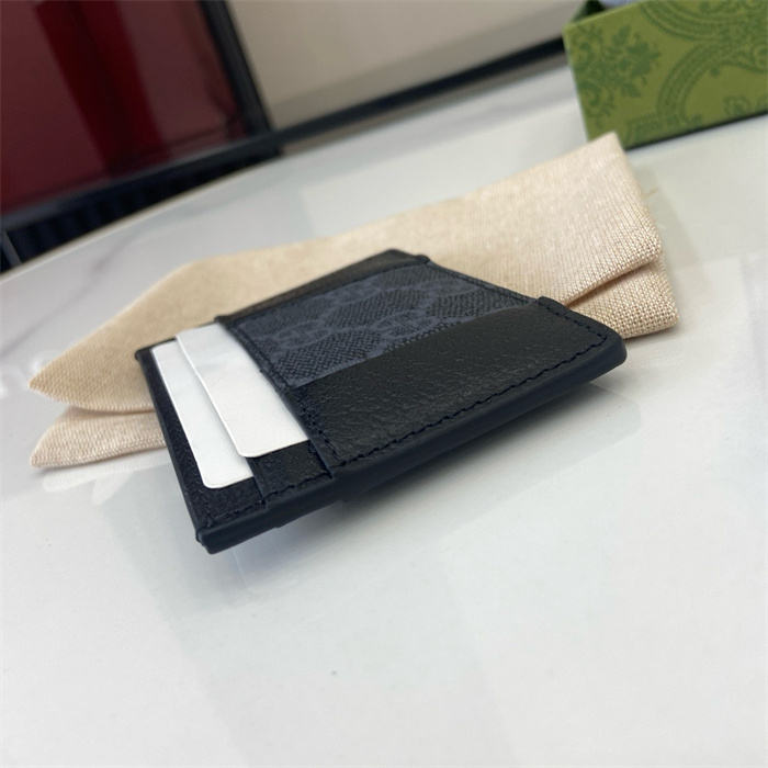 GUCCI 구찌 GG 슈프림 카드/명함지갑 795486 2024/신상