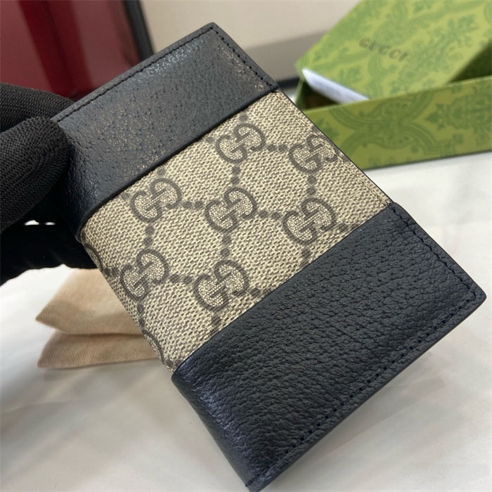 GUCCI 구찌 GG 슈프림 카드/명함지갑 806151 2024/신상