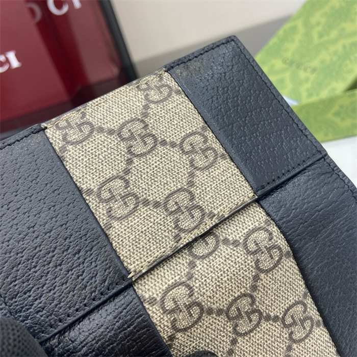 GUCCI 구찌 GG 슈프림 카드/명함지갑 806151 2024/신상