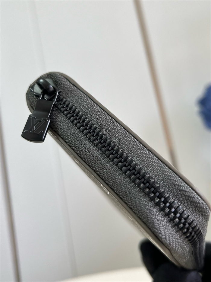 LOUIS VUITTON 루이비통 지피 장지갑 M12504 2024/신상