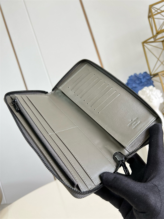 LOUIS VUITTON 루이비통 지피 장지갑 M12504 2024/신상