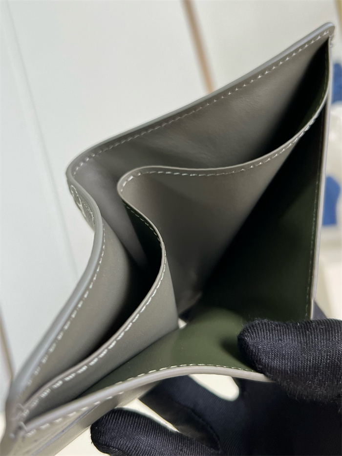 LOUIS VUITTON 루이비통 멀티플 반지갑 M12520 2024/신상