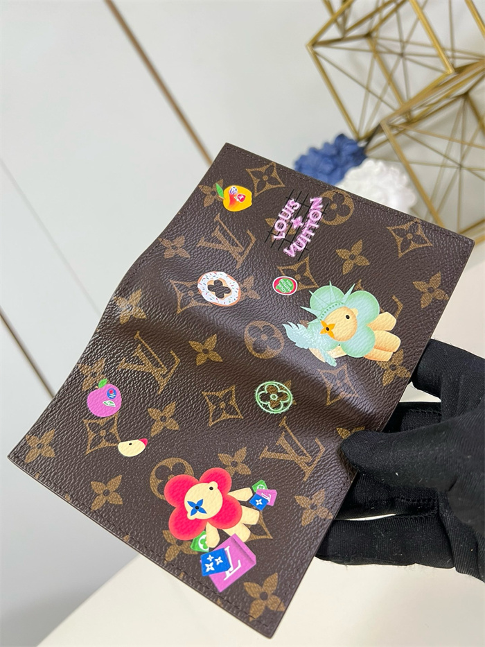 LOUIS VUITTON 루이비통 비비엔느 여권지갑 M12221 2024/신상