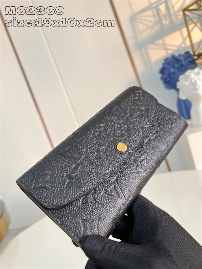 LOUIS VUITTON 루이비통 에밀리 앙프렝뜨 장지갑 M62369 2024/신상