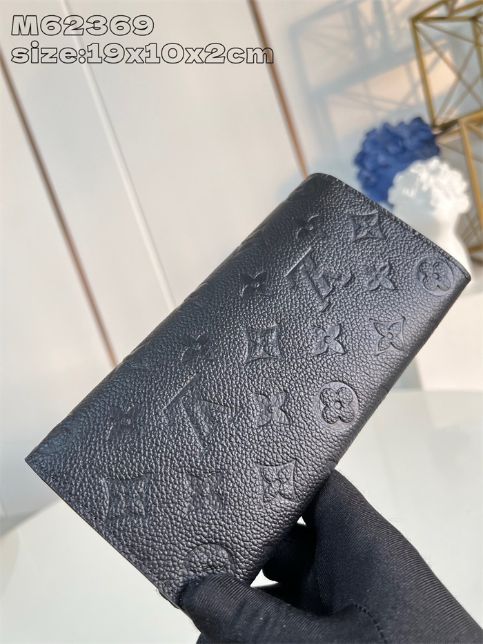 LOUIS VUITTON 루이비통 에밀리 앙프렝뜨 장지갑 M62369 2024/신상