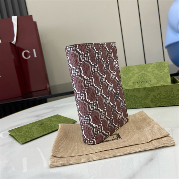 GUCCI 구찌 GG 여권 지갑 802025